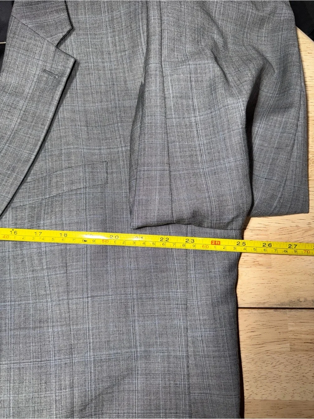 Jos. A. Bank Wool Gray Blue Plaid Two Button Mens Blazer 50R Sport Coat